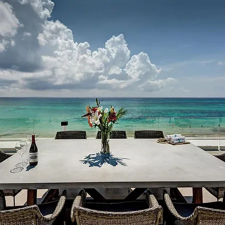 Apartamento Gill On The Edge Of The Sea In With A Dream View *